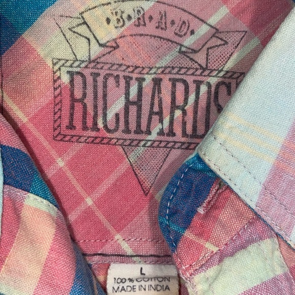 Richard’s size large, button-down short sleeve top - Picture 4 of 6
